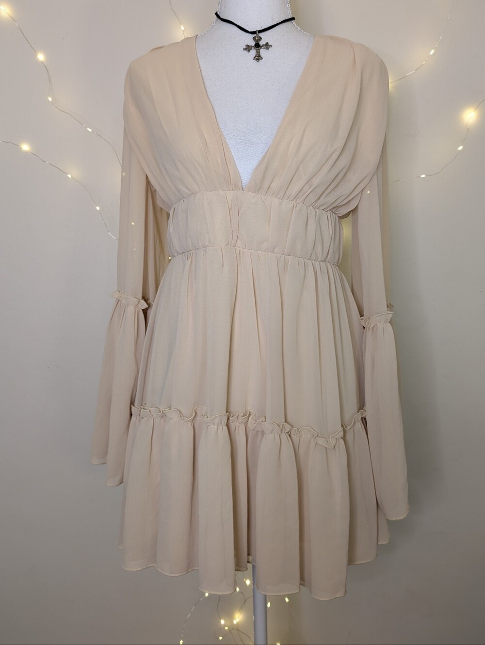 Cottagecore Cream V‑Neck Tiered Mini Dress With Bell Sleeves